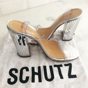 SCHUTZ - Block heel nude sandal